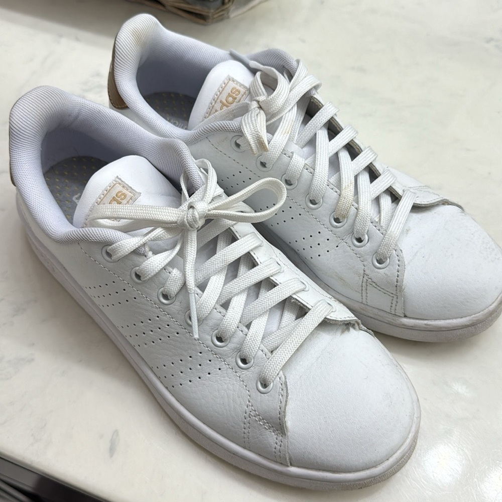 Adidas cloud foam - Women’s Size 9